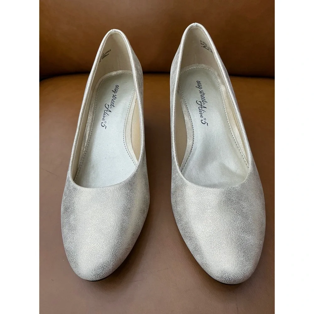 Easy Street Alive 5 Pumps Womens 9W Silver Metallic Block Heel
